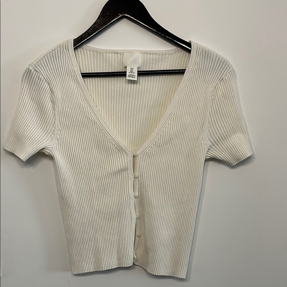 H&M Ribbed Knit Open-Loop Top - Picture 2 of 6